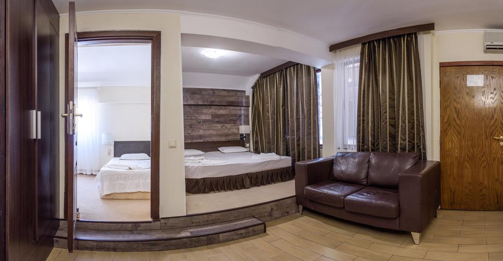Art Hotel Varna Exterior photo