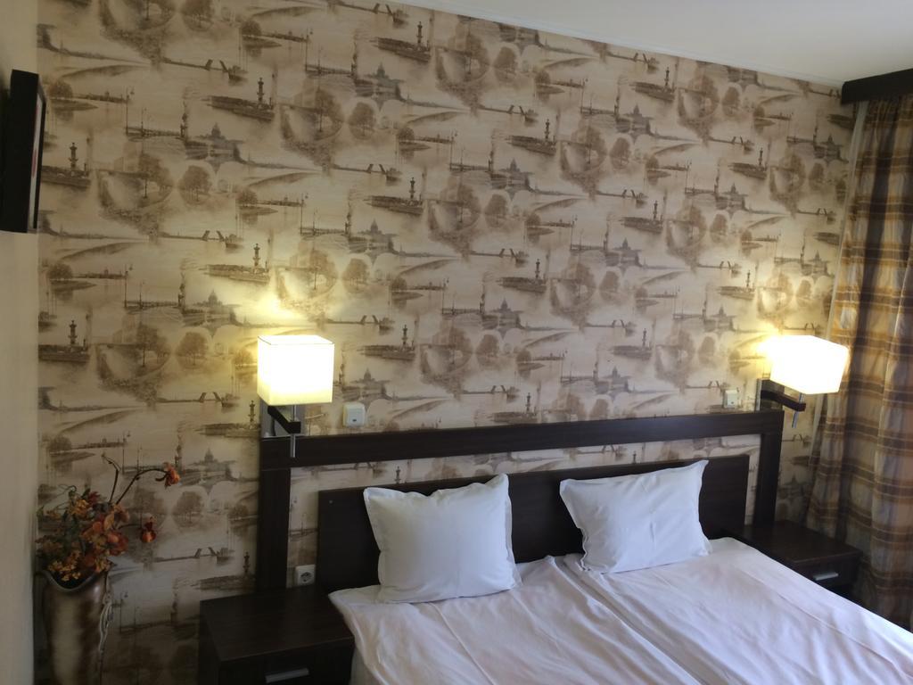 Art Hotel Varna Exterior photo